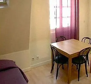 ホテル Saint Sulpice