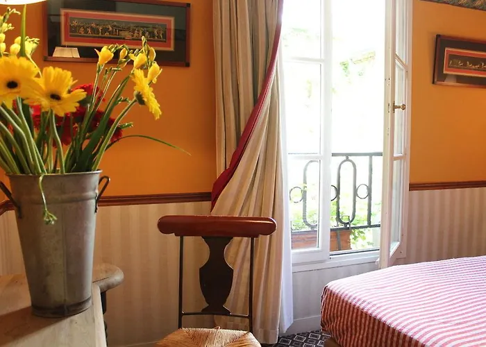 Saint Sulpice Hotel *