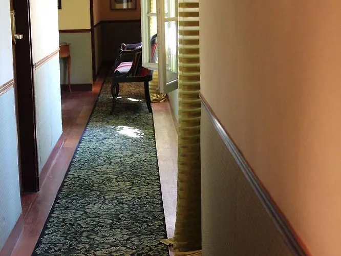 Saint Sulpice Hotel *