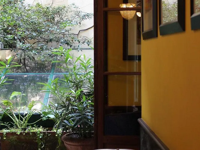 Saint Sulpice Hotel *