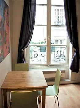 ホテル Saint Sulpice *