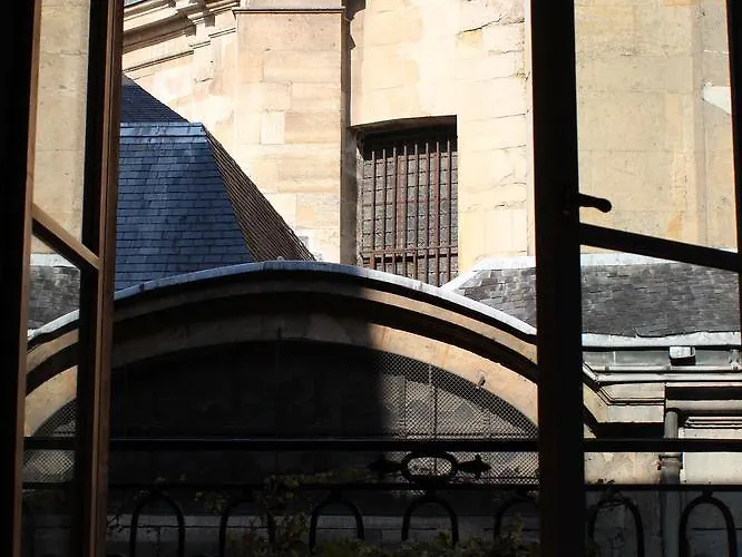 Saint Sulpice ホテル パリ